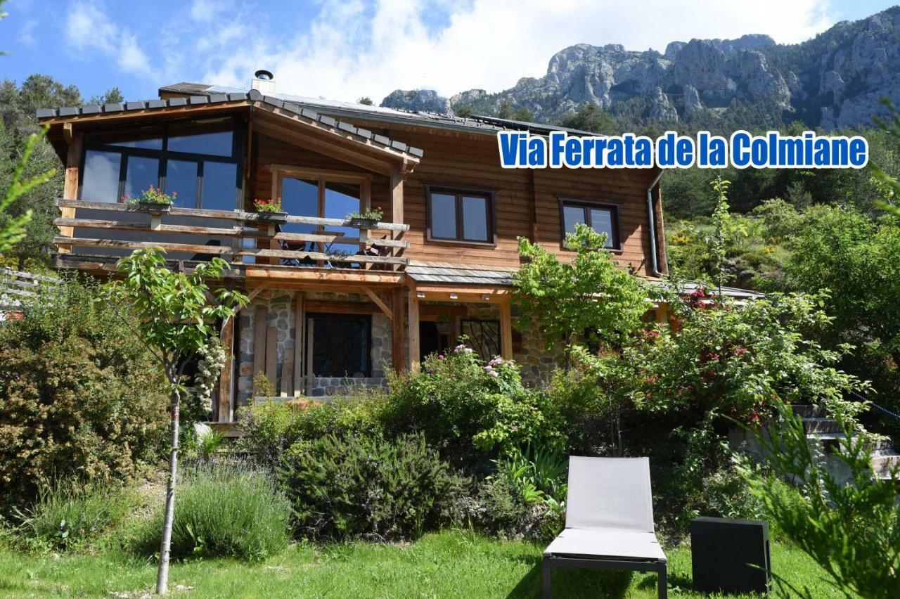 Un Balcon En Montagne Bed & Breakfast Saint-Dalmas Exterior photo